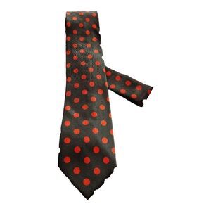 MEN'S ST. PATRICK BLACK/RED POLKA DOT TIE & POCKET SQUARE SET.